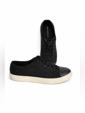 NEW REPUBLIC Unisex Black Canvas Leather Toe Cap Low Top Sneakers M 10 W 11.5